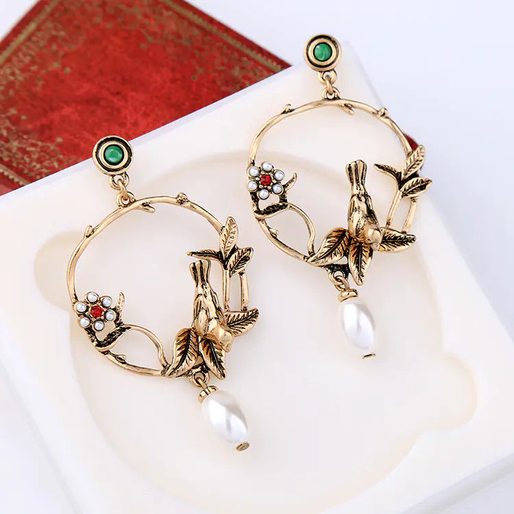 Vintage Elegant Pearl Flower Bird Stud Earrings